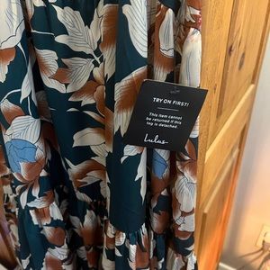 Lulu’s Maxi dress brand new tags